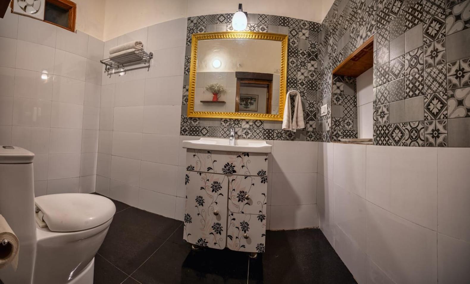 The Hive Cottage By Royal Collection Hotels Nainital Ngoại thất bức ảnh